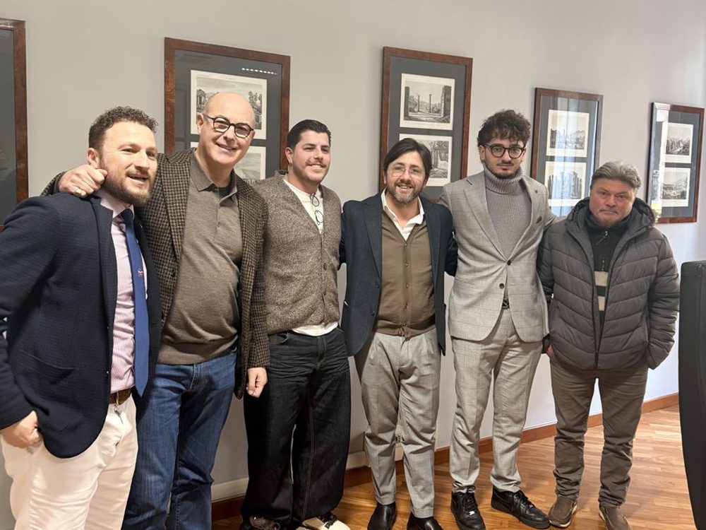 Giorgio Formisano con i suoi clienti