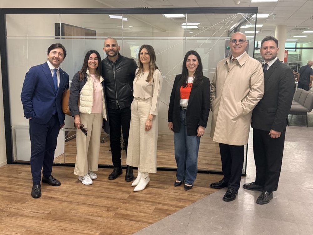 Giorgio Formisano con i suoi clienti